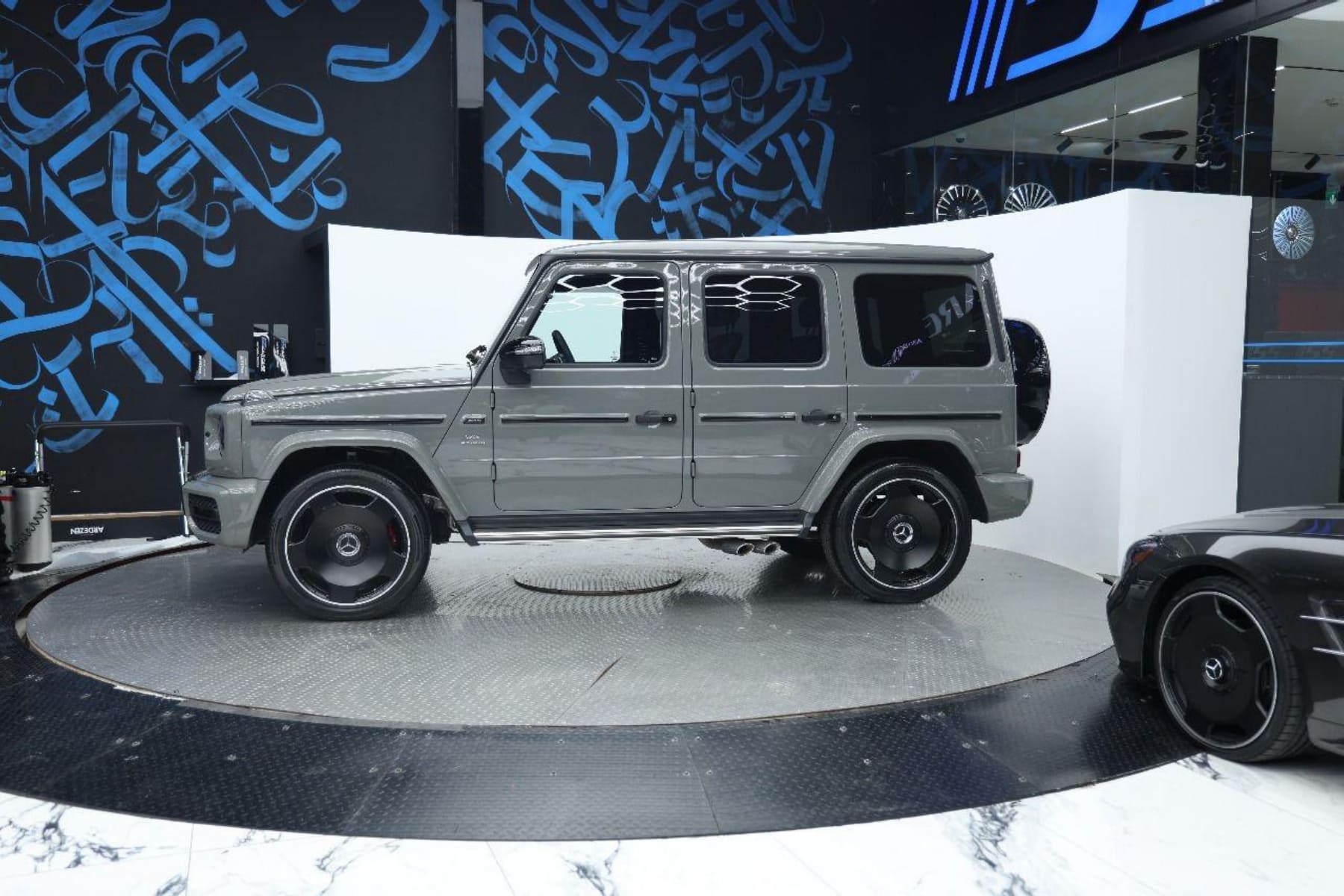 Mercedes-Benz AMG G63 view 12